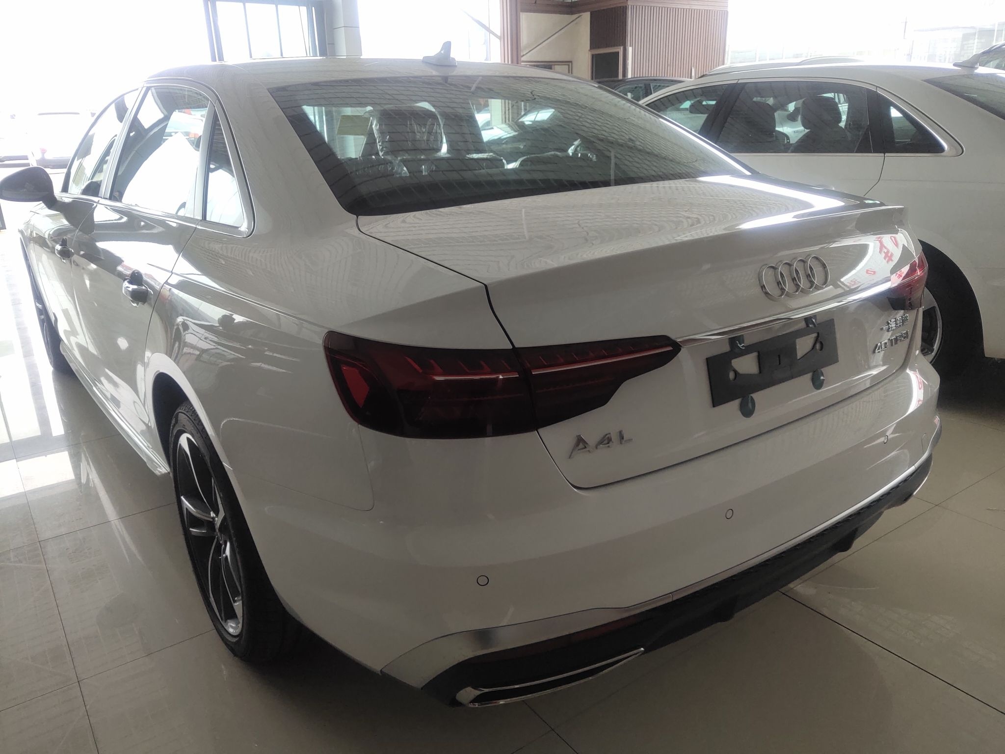 奥迪A4L 2022款 40 TFSI 时尚动感型