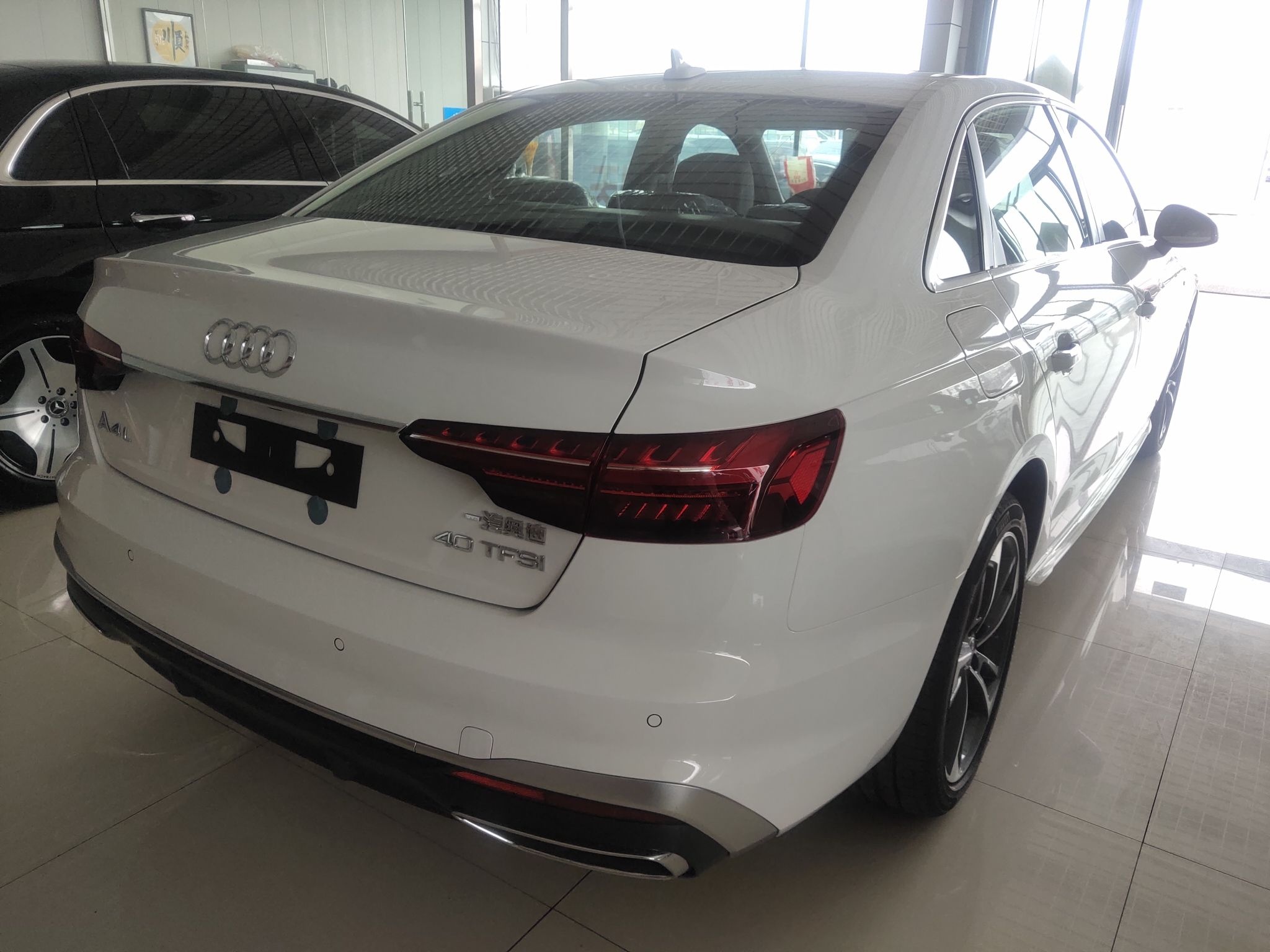 奥迪A4L 2022款 40 TFSI 时尚动感型