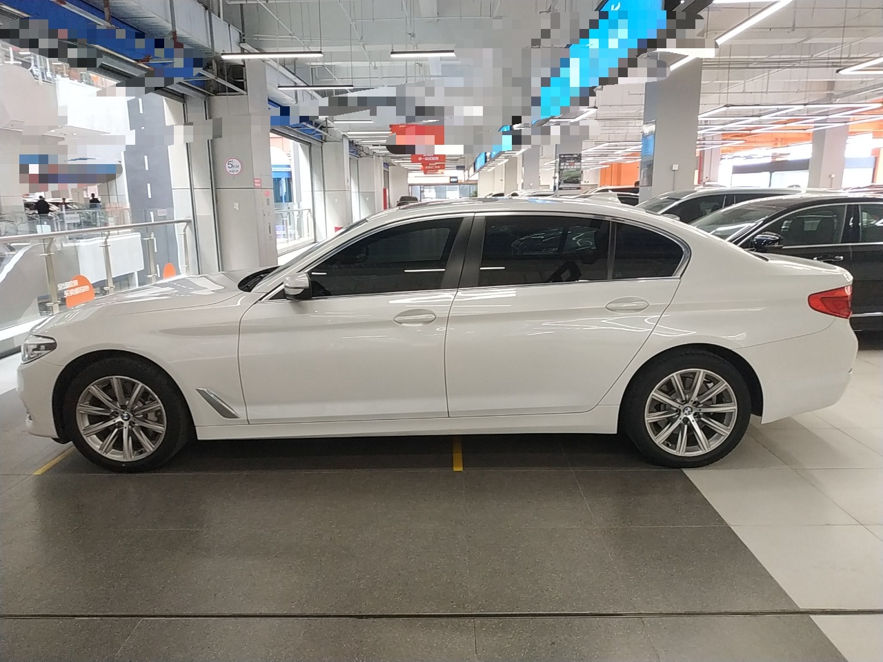 宝马5系 2018款 528Li 上市特别版