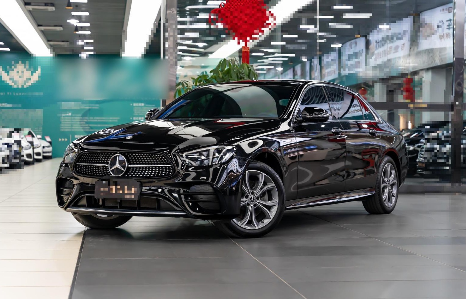 奔驰E级 2022款 改款二 E 300 L 运动豪华型