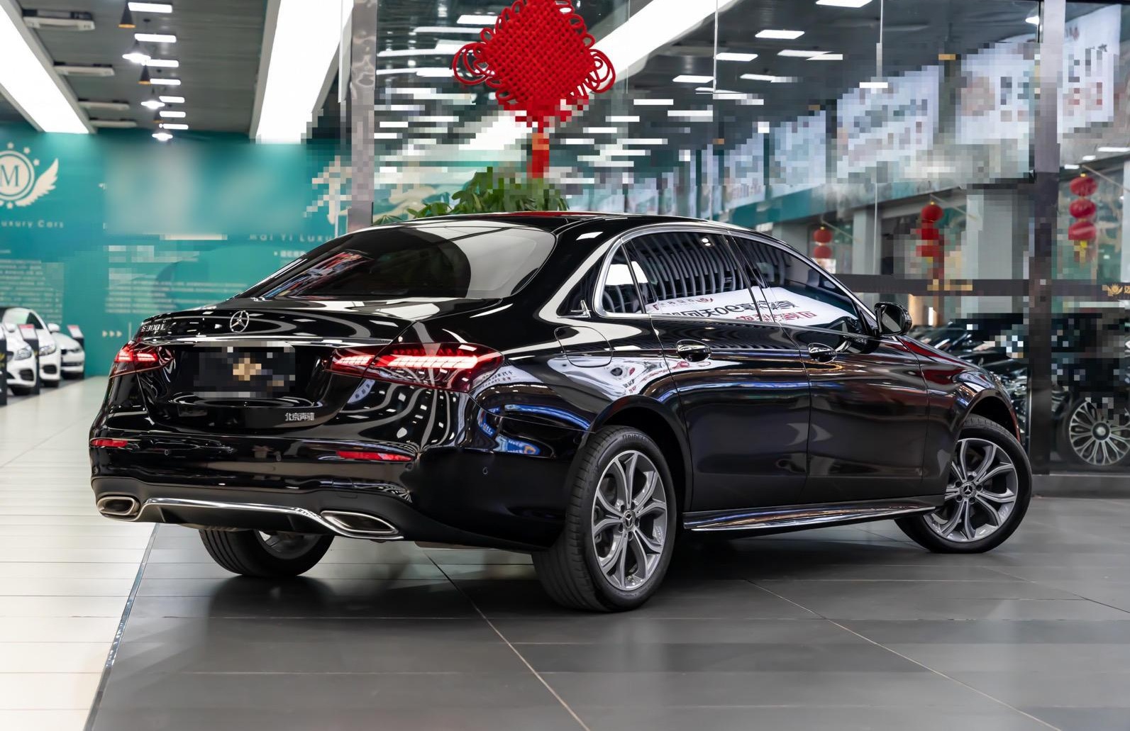 奔驰E级 2022款 改款二 E 300 L 运动豪华型