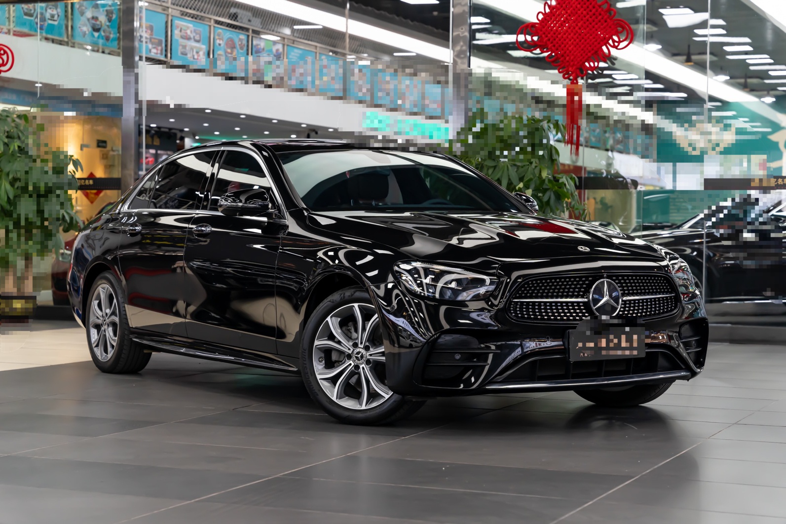 奔驰E级 2022款 改款二 E 300 L 运动豪华型