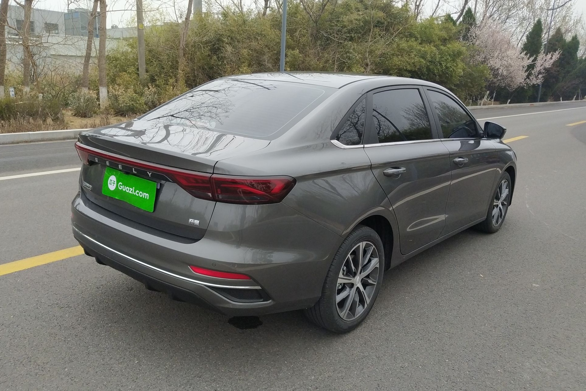 吉利汽车 帝豪 2022款 第4代 1.5L CVT尊贵型