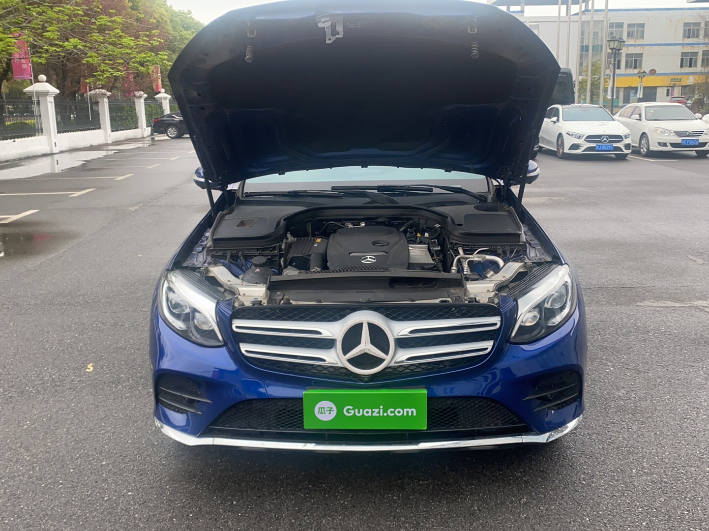 奔驰GLC级 2018款 GLC 300 4MATIC 动感型