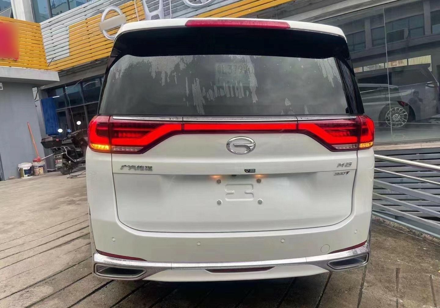 广汽传祺 传祺M8 2023款 领秀系列 390T 尊享版