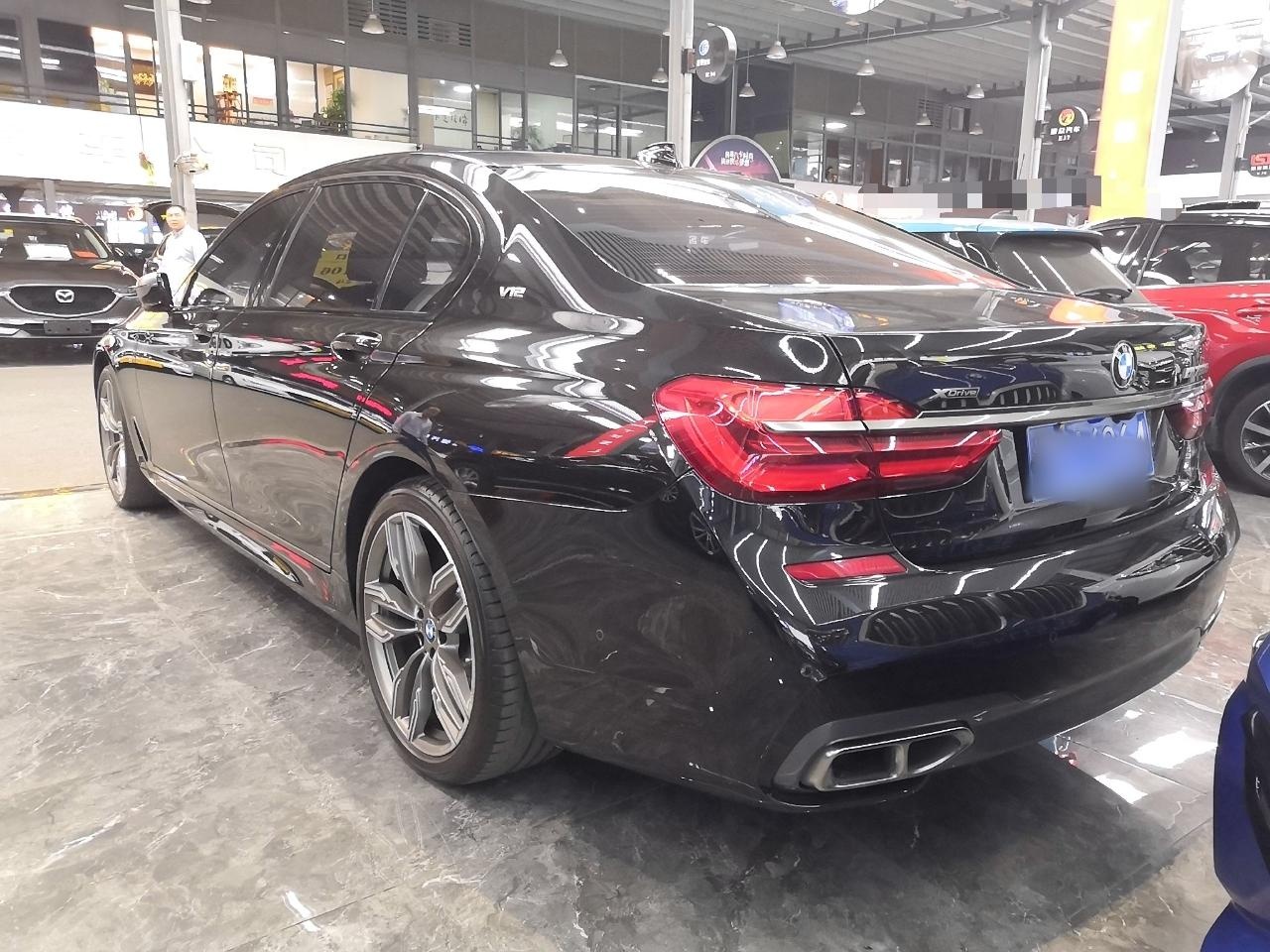 宝马7系 2018款 M760Li xDrive(进口)