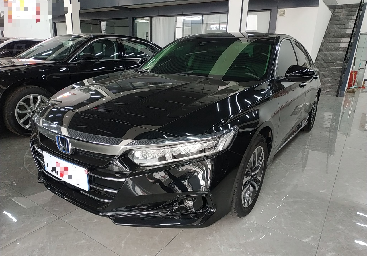 本田 雅阁 2022款 锐·混动 2.0L 锐领版