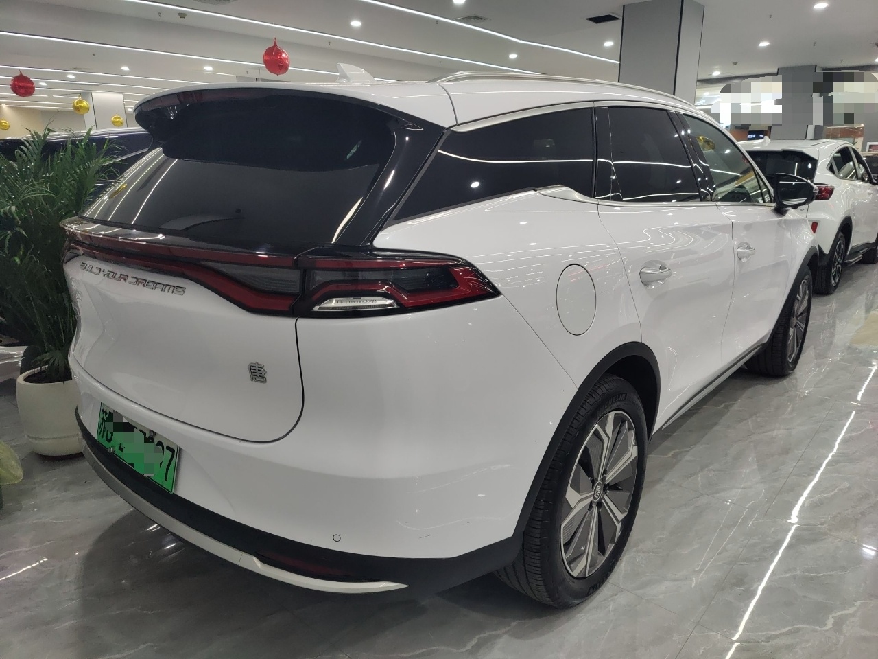 比亚迪 唐新能源 2021款 EV 长续航版尊荣型