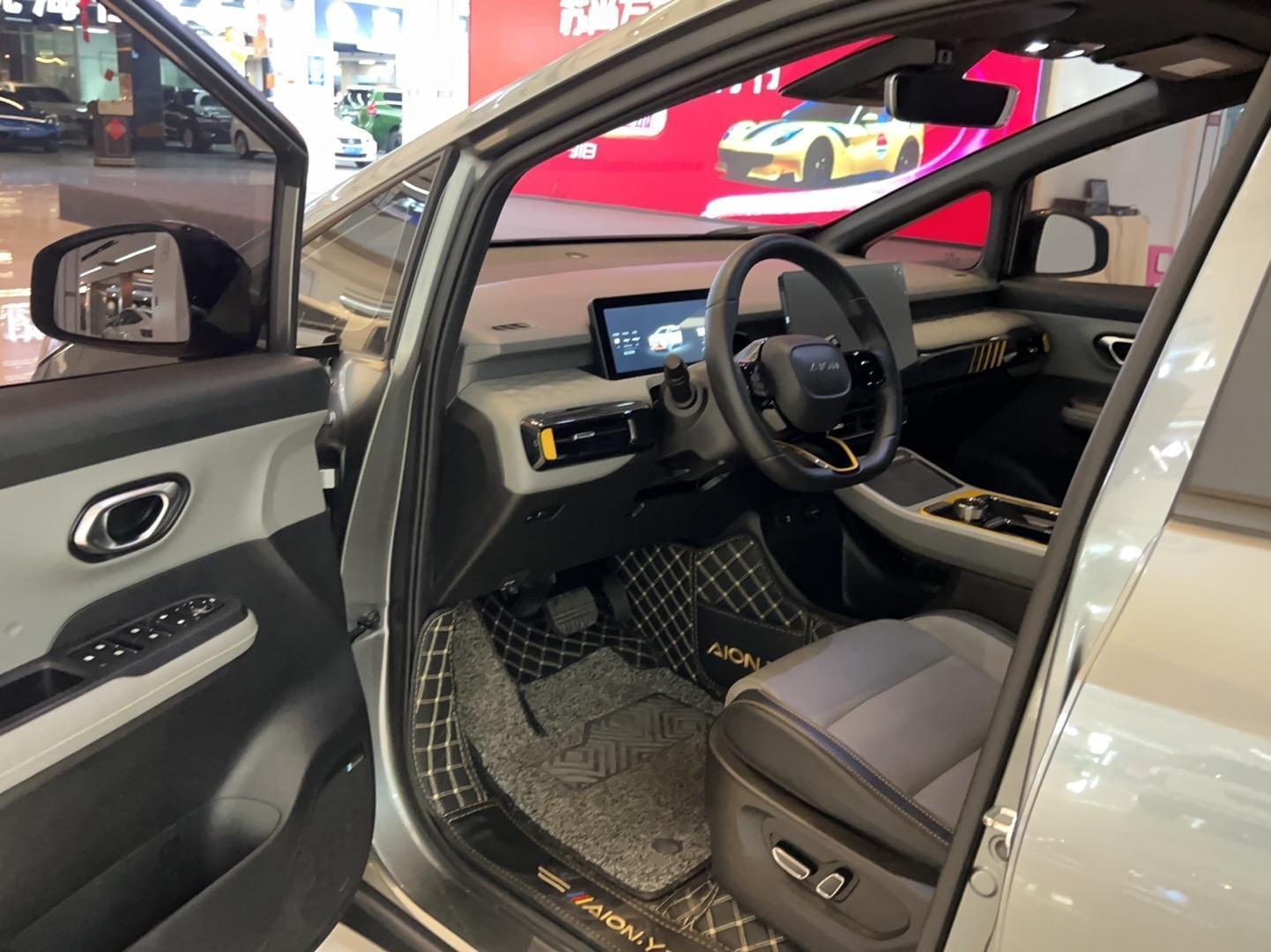 广汽埃安 AION Y 2021款 70 科技活力版