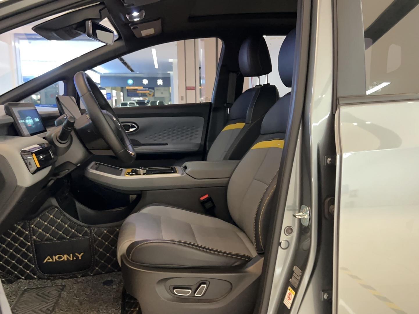 广汽埃安 AION Y 2021款 70 科技活力版