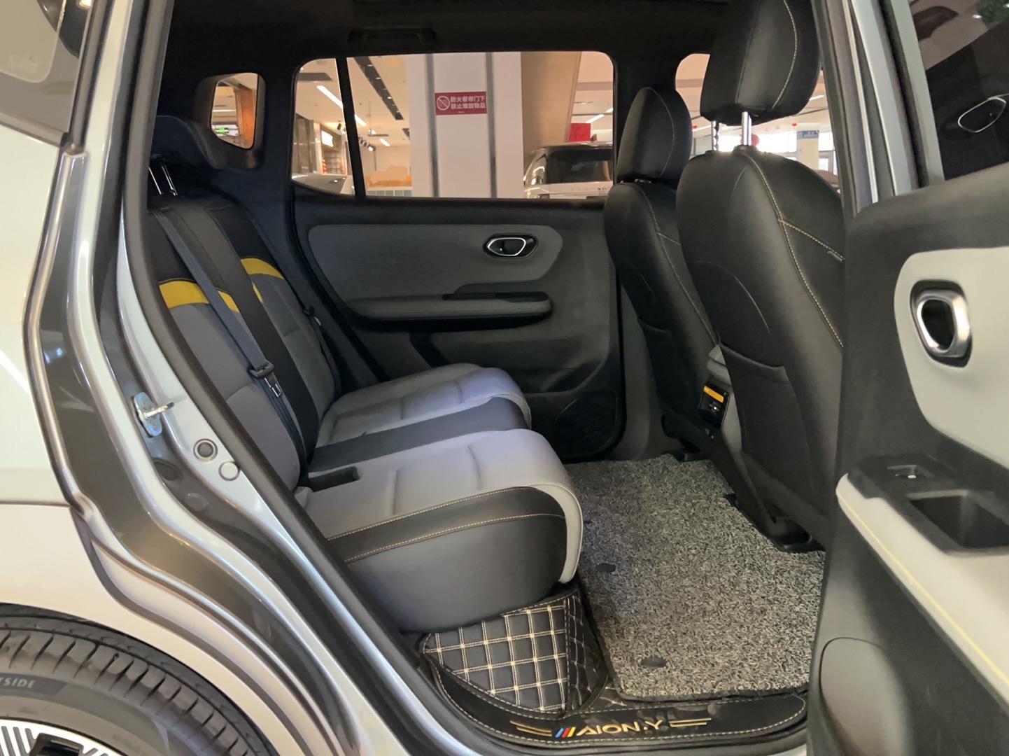 广汽埃安 AION Y 2021款 70 科技活力版