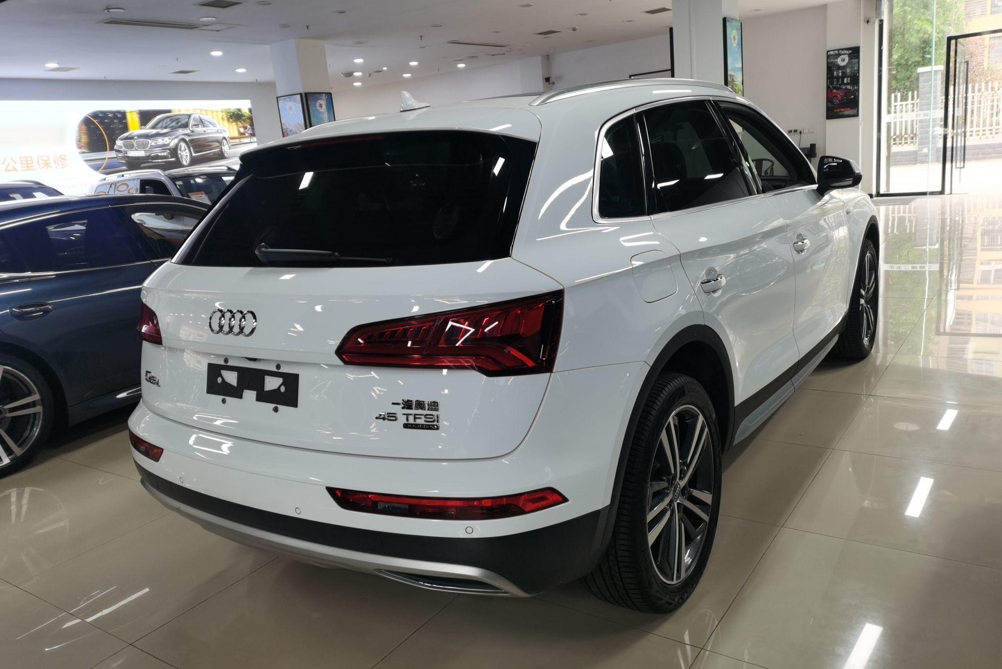 奥迪Q5L 2018款 45 TFSI 尊享风雅型 国V