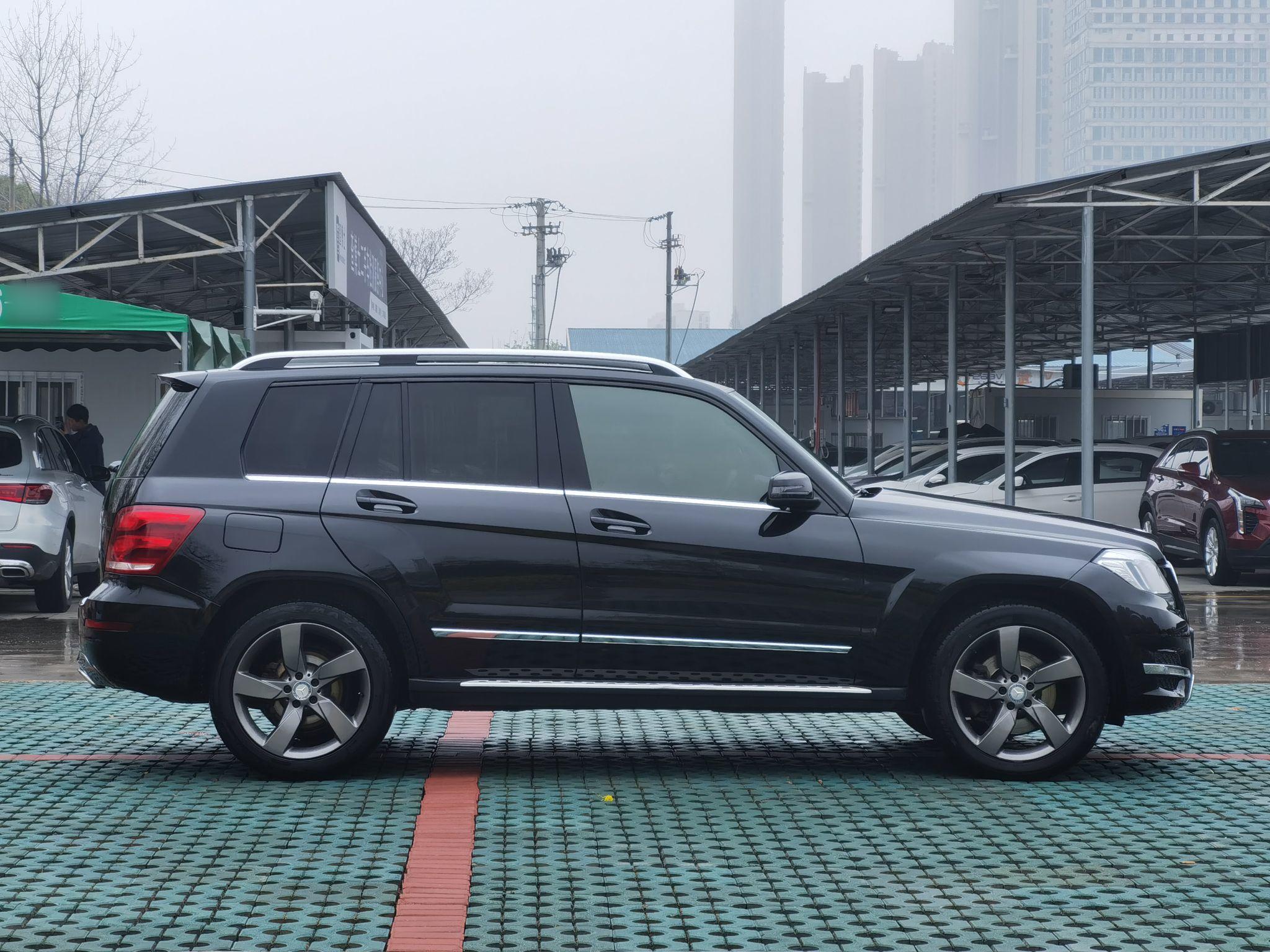 奔驰GLK级 2013款 GLK 300 4MATIC 动感天窗型