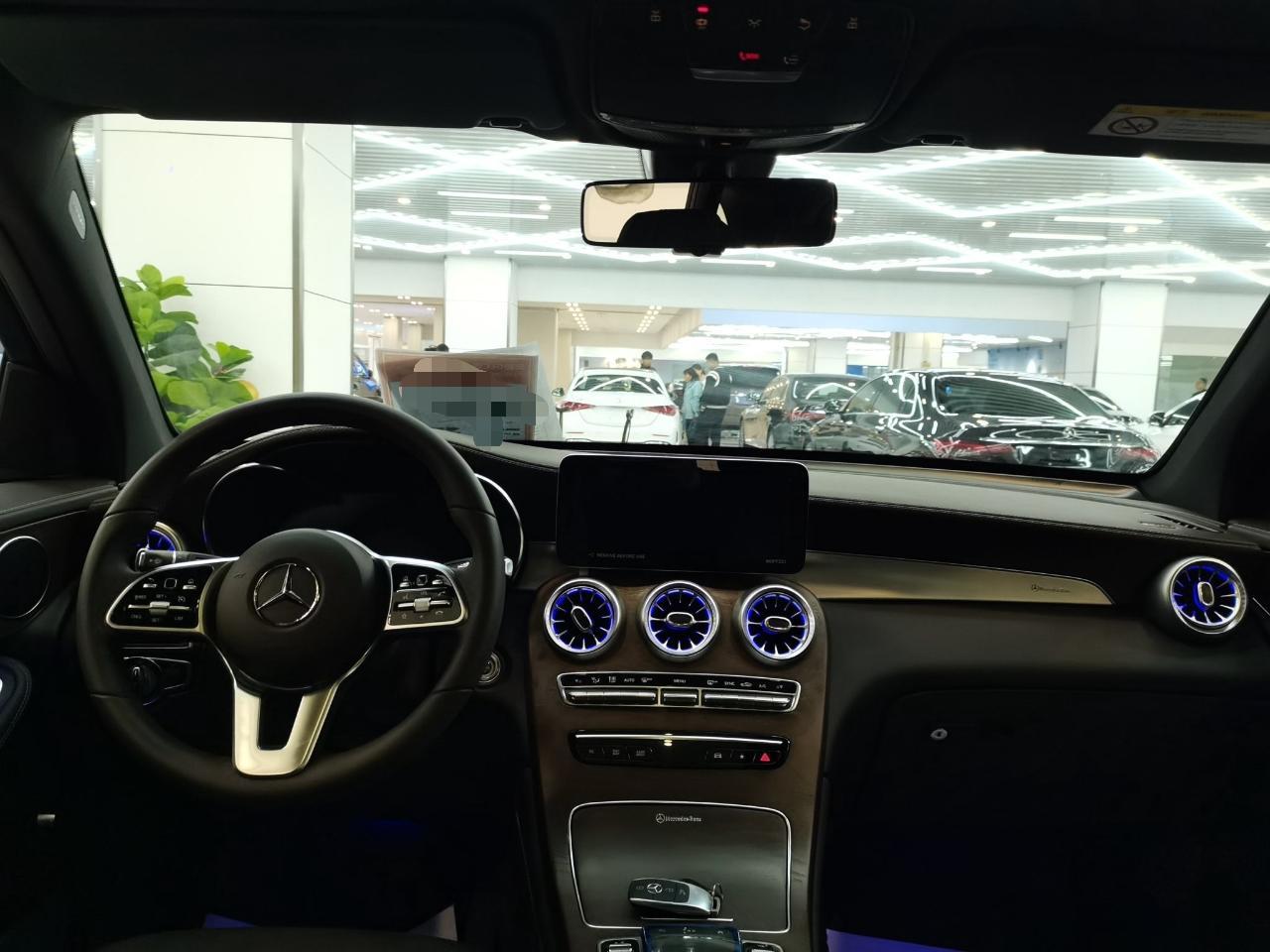 奔驰GLC级 2022款 改款三 GLC 260 L 4MATIC 动感型