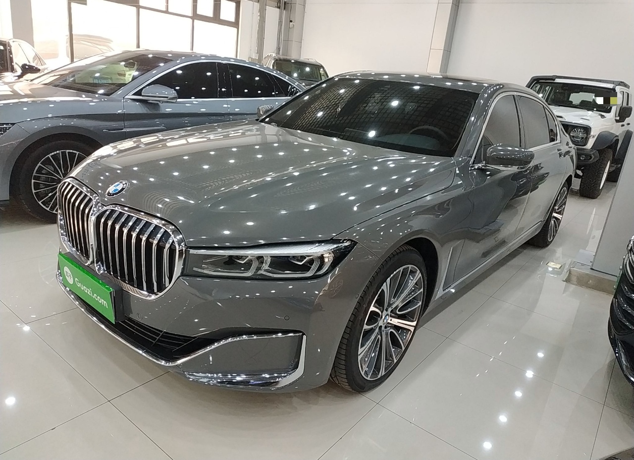 宝马7系 2019款 740Li 领先型 豪华套装(进口)