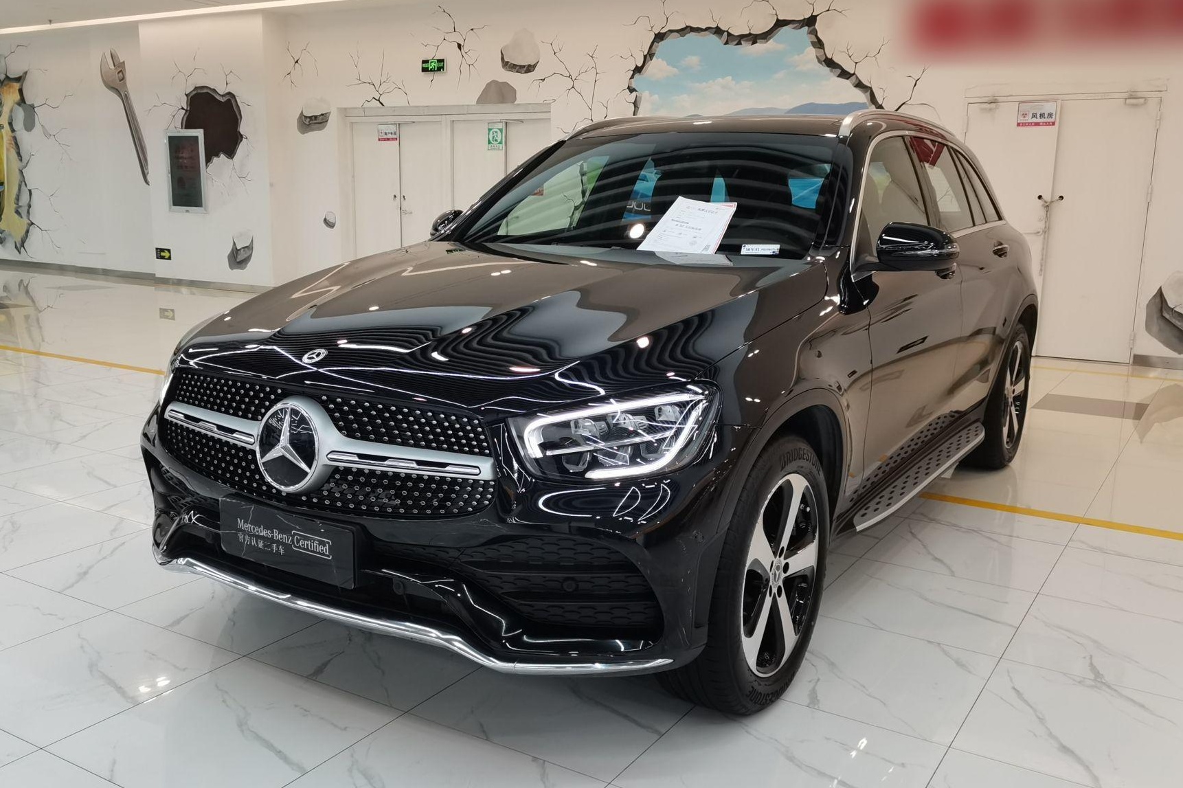 奔驰GLC级 2022款 改款三 GLC 260 L 4MATIC 动感型