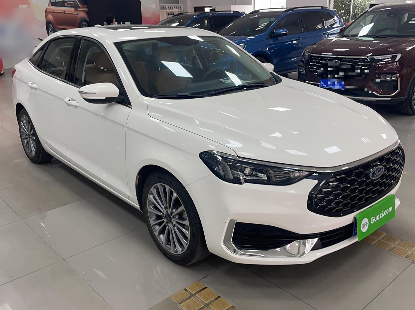 福特 福睿斯 2021款 1.5L 自动荣耀版