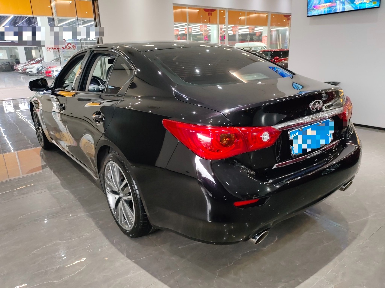 英菲尼迪Q50L 2015款 2.0T 运动版