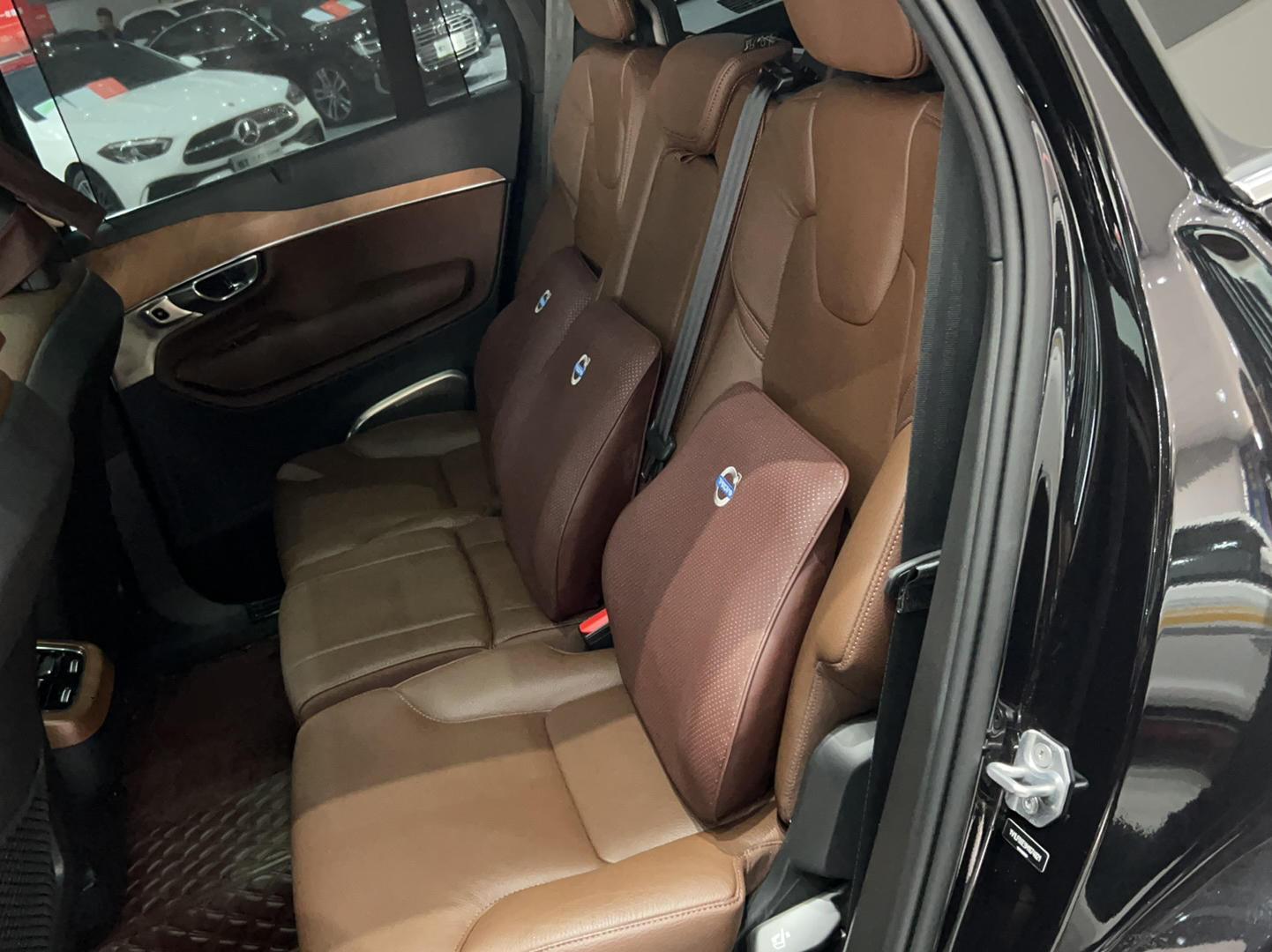 沃尔沃XC90 2021款 B6 智逸豪华版 7座(进口)