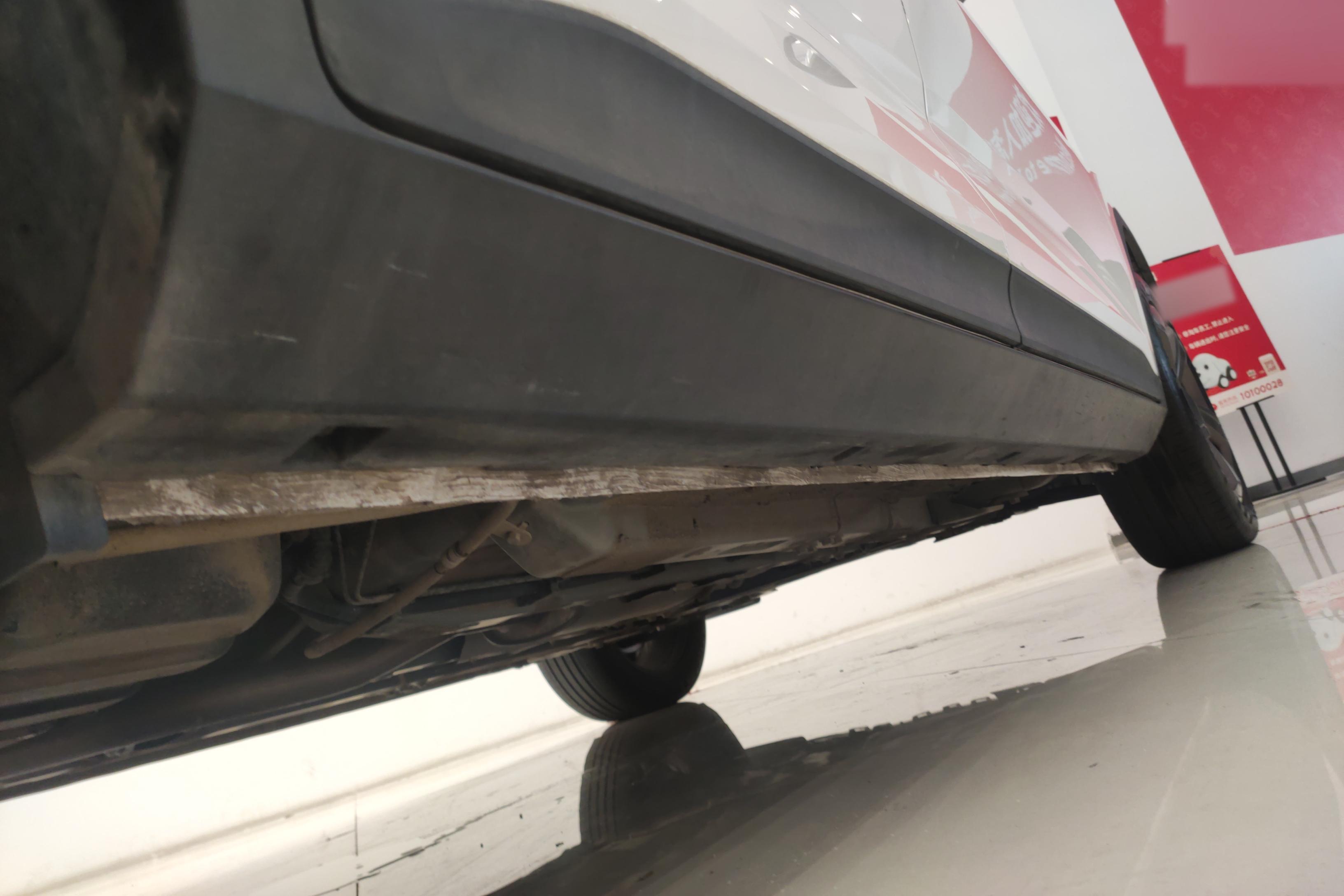 新宝骏 宝骏RM-5 2019款 1.5T 手动24小时在线精英型 6座