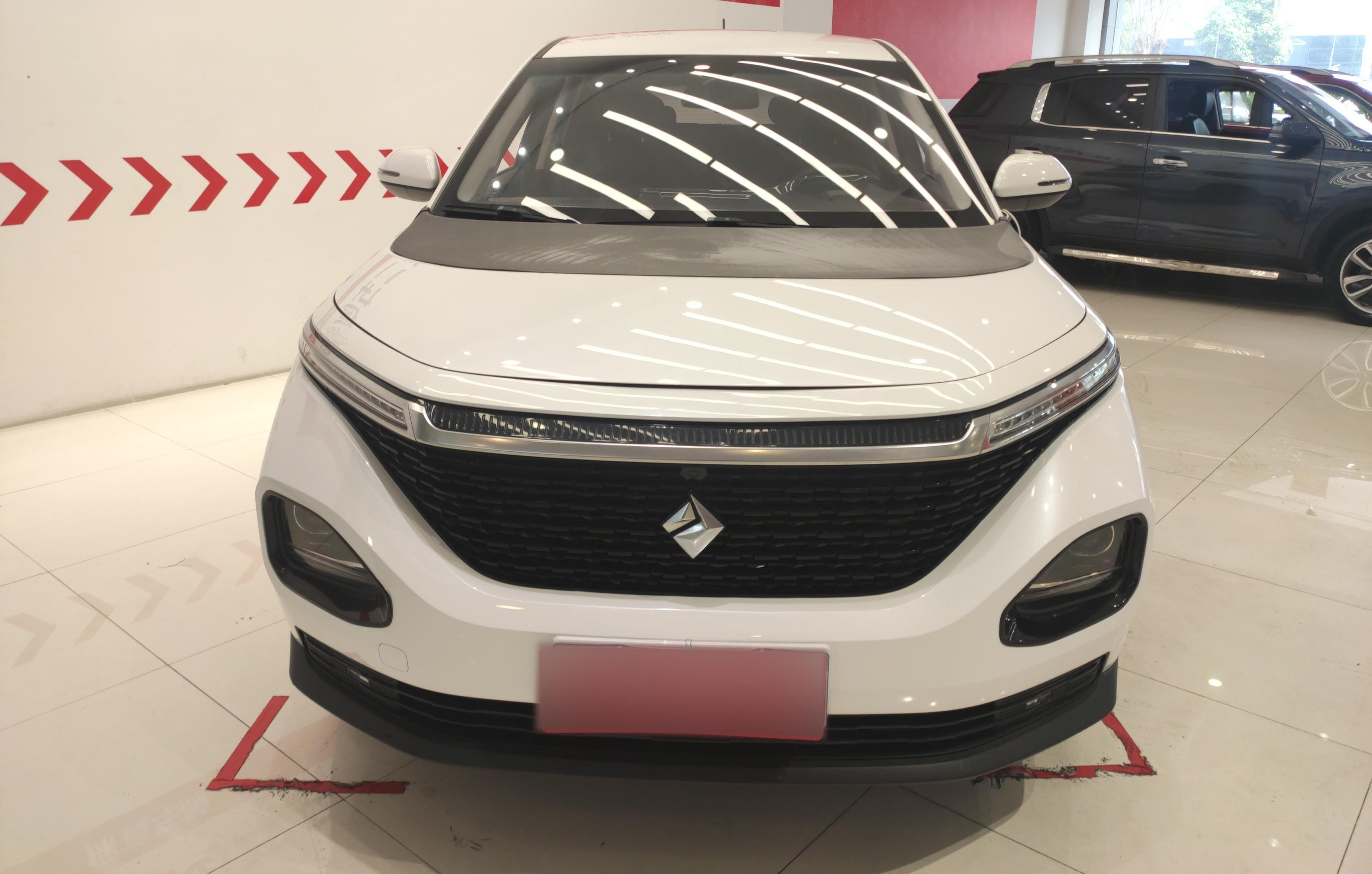 新宝骏 宝骏RM-5 2019款 1.5T 手动24小时在线精英型 6座