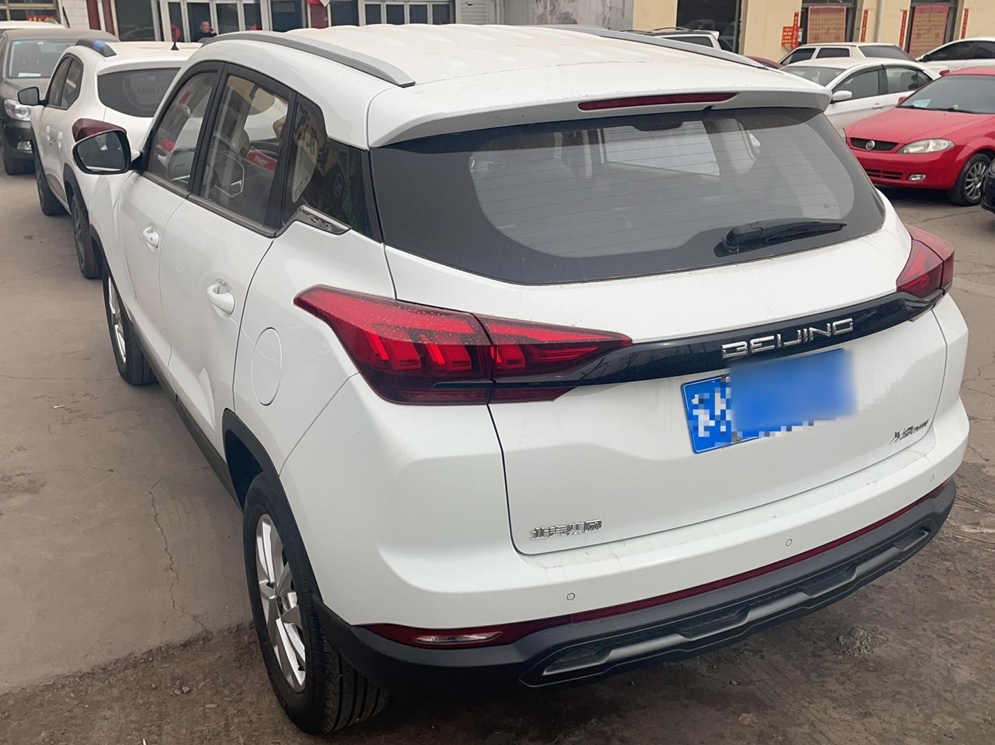 BEIJING汽车 BEIJING-X3 2021款 1.5T CVT荣耀版