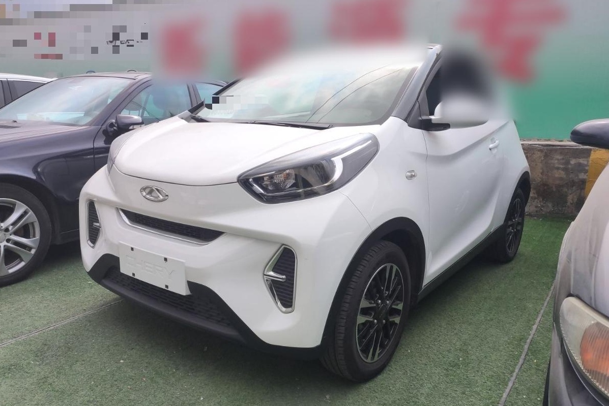 奇瑞新能源 小蚂蚁 2022款 改款 甜粉款 微糖版 磷酸铁锂 30kW 301km