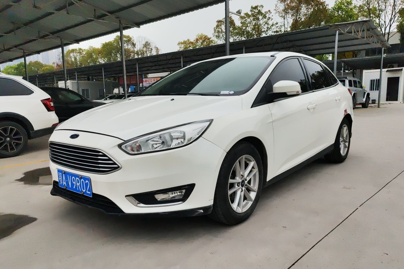 福特 福克斯 2015款 三厢 EcoBoost 125 自动超能风尚型