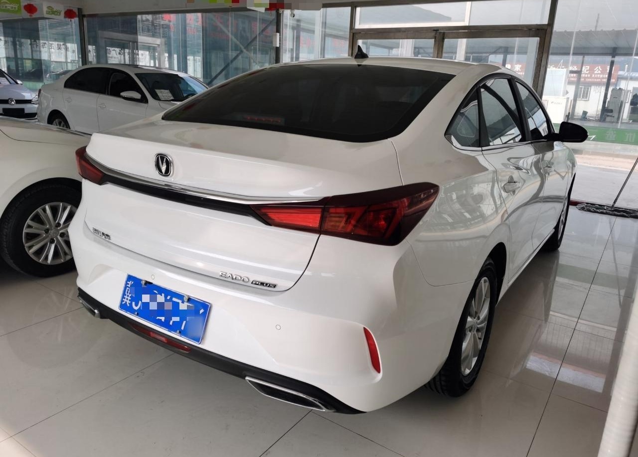 长安 逸动 2021款 PLUS 1.6L GDI 手动精英型