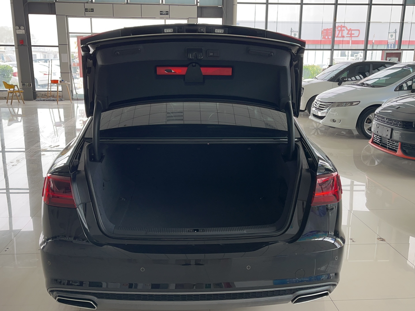 奥迪A6L 2018款 30周年年型 45 TFSI quattro 运动型