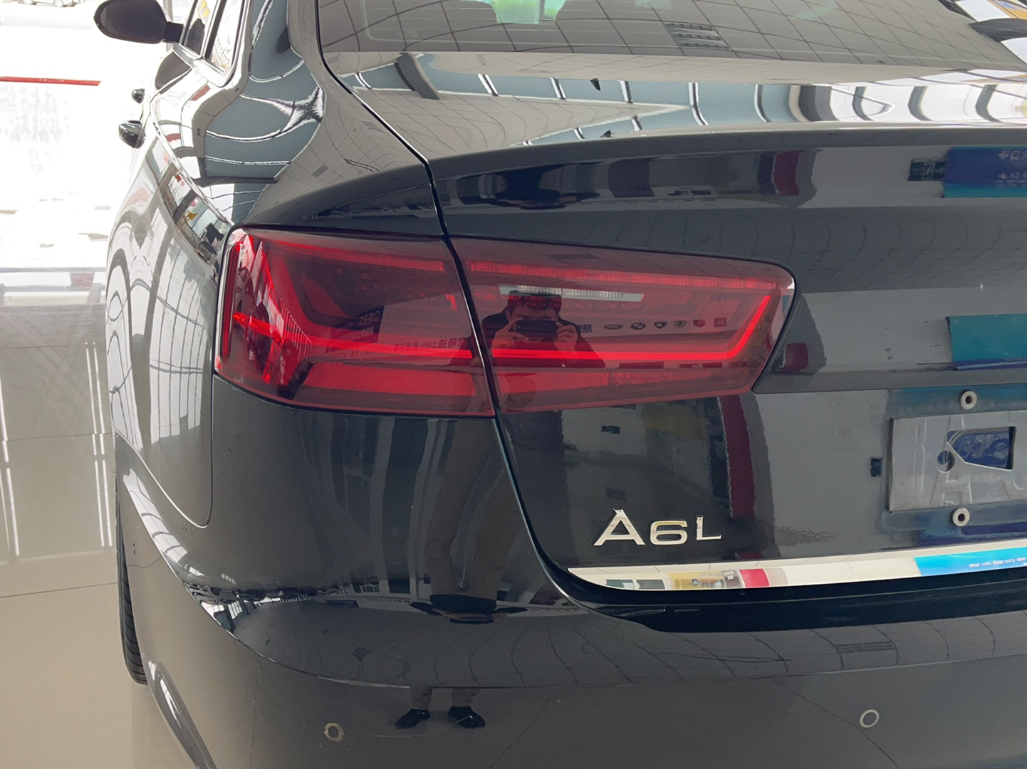 奥迪A6L 2018款 30周年年型 45 TFSI quattro 运动型