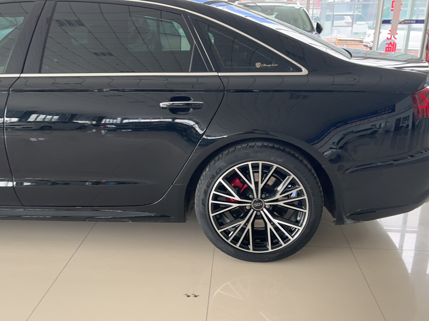 奥迪A6L 2018款 30周年年型 45 TFSI quattro 运动型