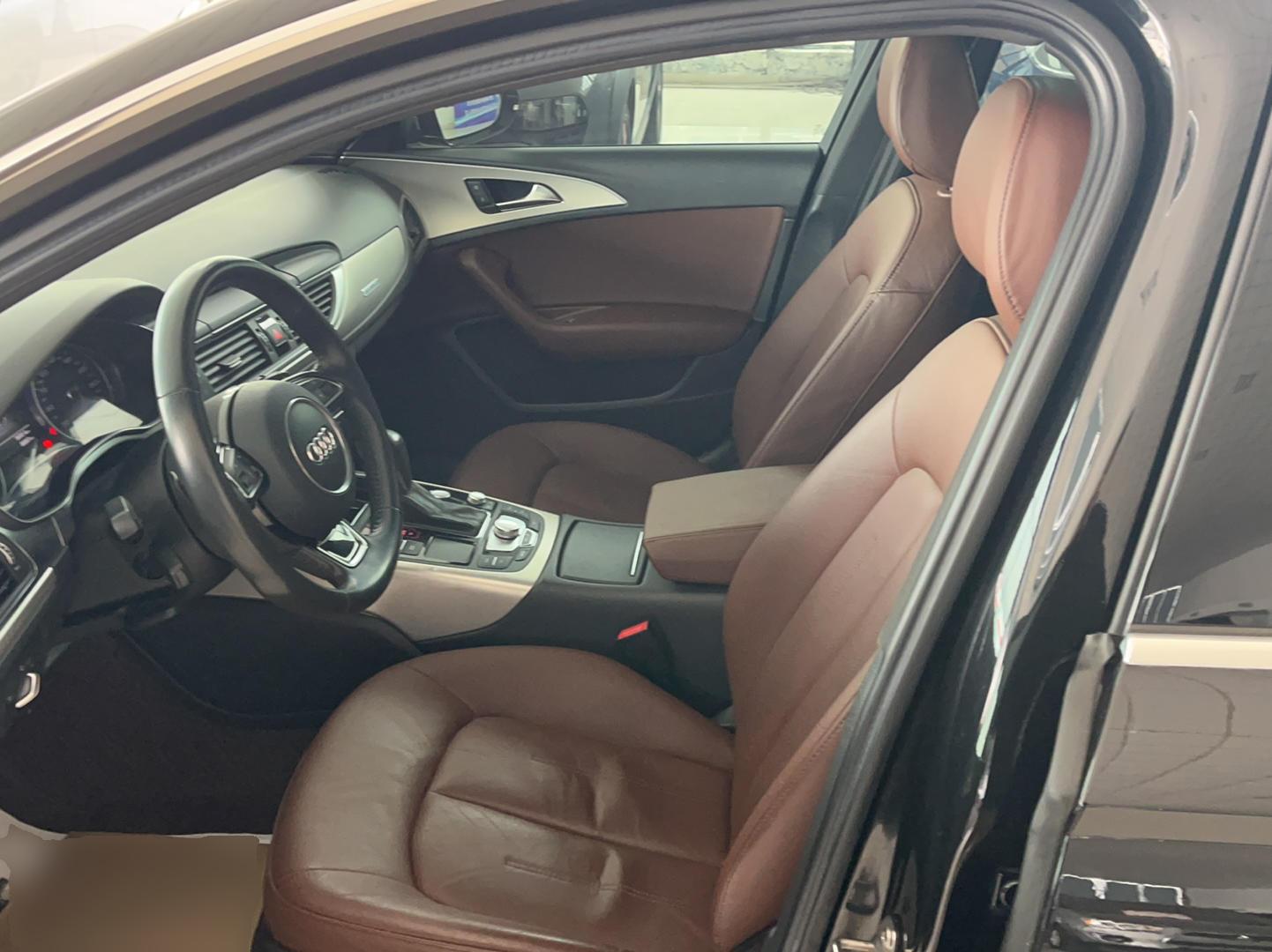 奥迪A6L 2018款 30周年年型 45 TFSI quattro 运动型