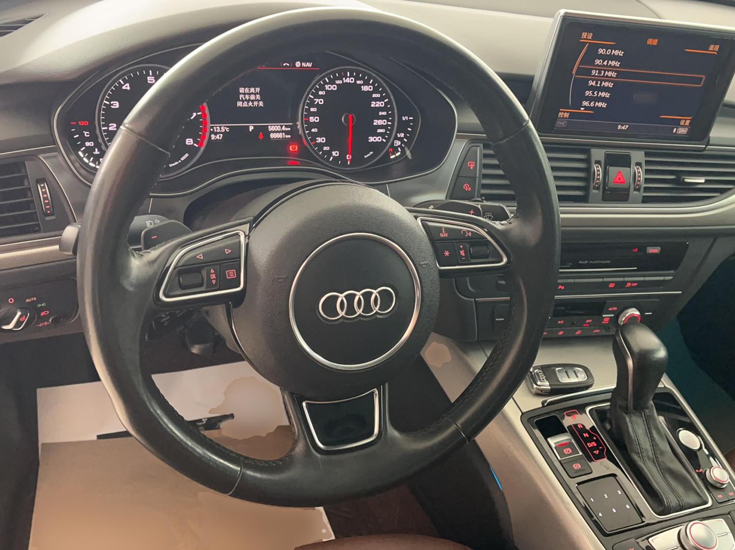 奥迪A6L 2018款 30周年年型 45 TFSI quattro 运动型