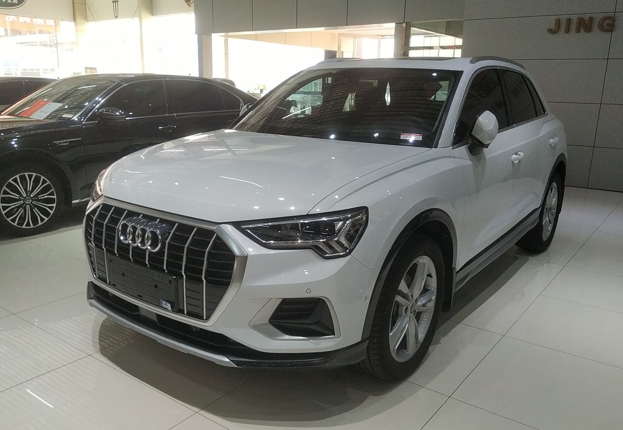 奥迪Q3 2021款 35 TFSI 时尚致雅型