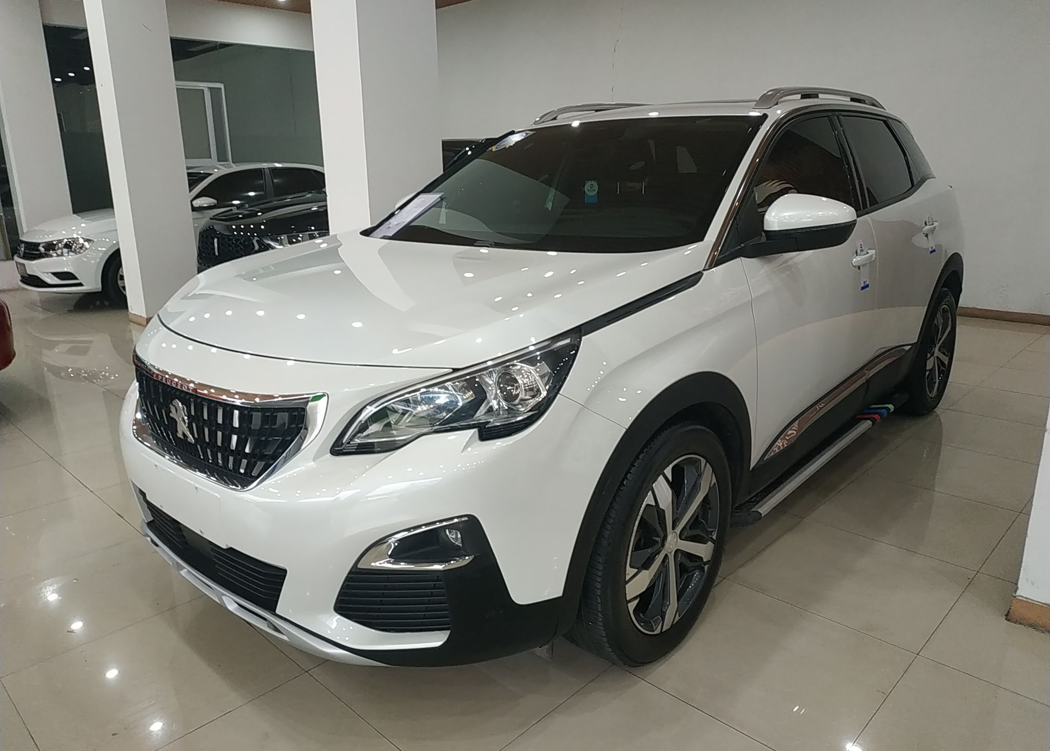 标致4008 2019款 改款 360THP 尝先版