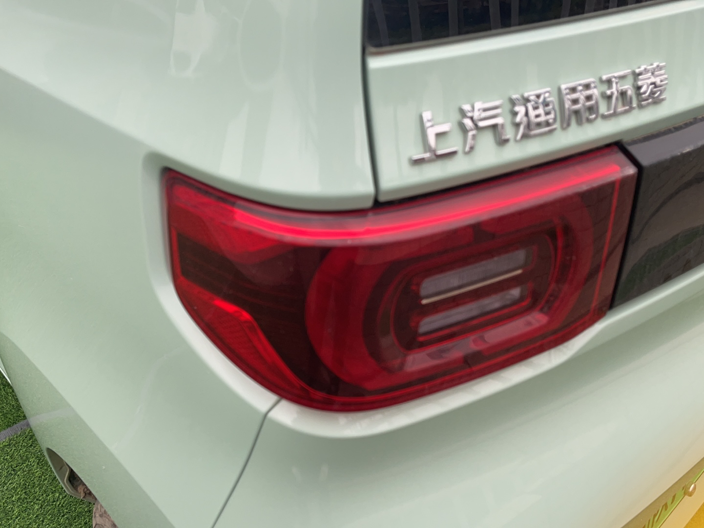 五菱汽车 宏光MINI EV 2021款 马卡龙时尚款 三元锂