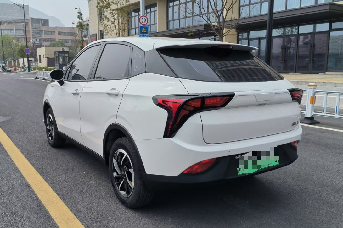 哪吒汽车 哪吒V 2021款 长续航娱乐版