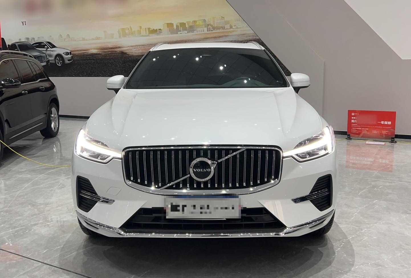 沃尔沃XC60 2022款 B5 四驱智逸豪华版