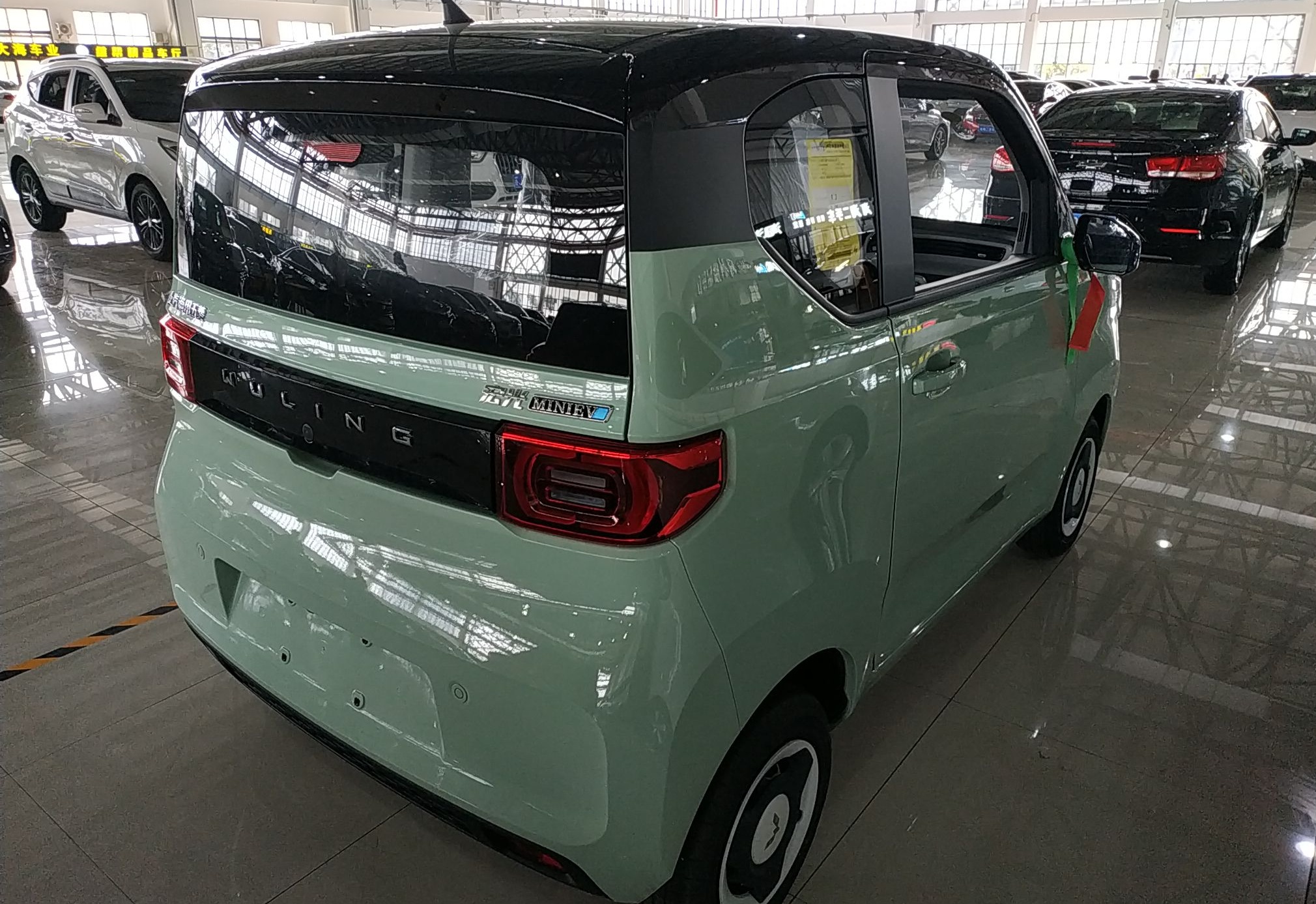 五菱汽车 宏光MINI EV 2022款 马卡龙臻享款 磷酸铁锂