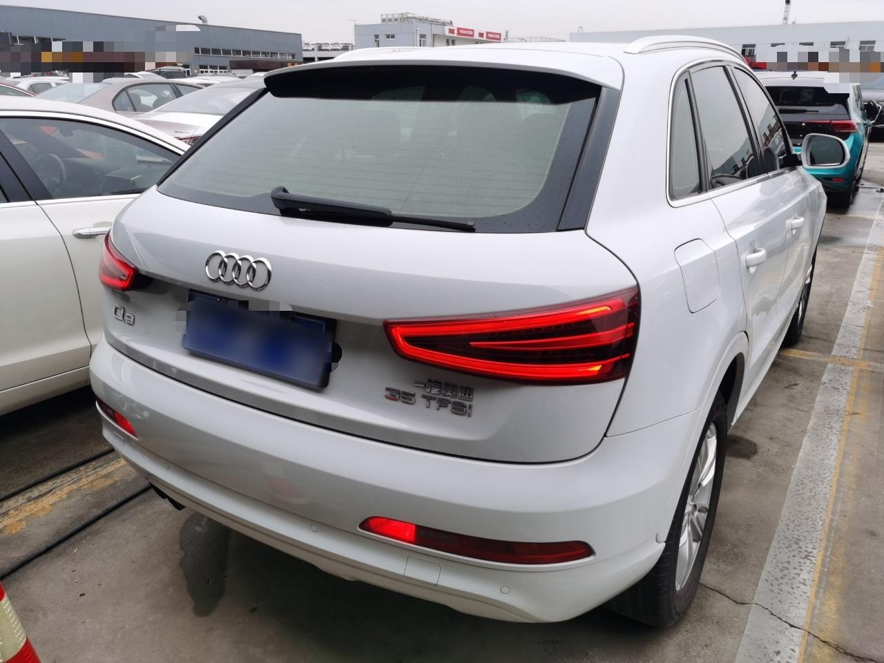 奥迪Q3 2015款 35 TFSI 舒适型