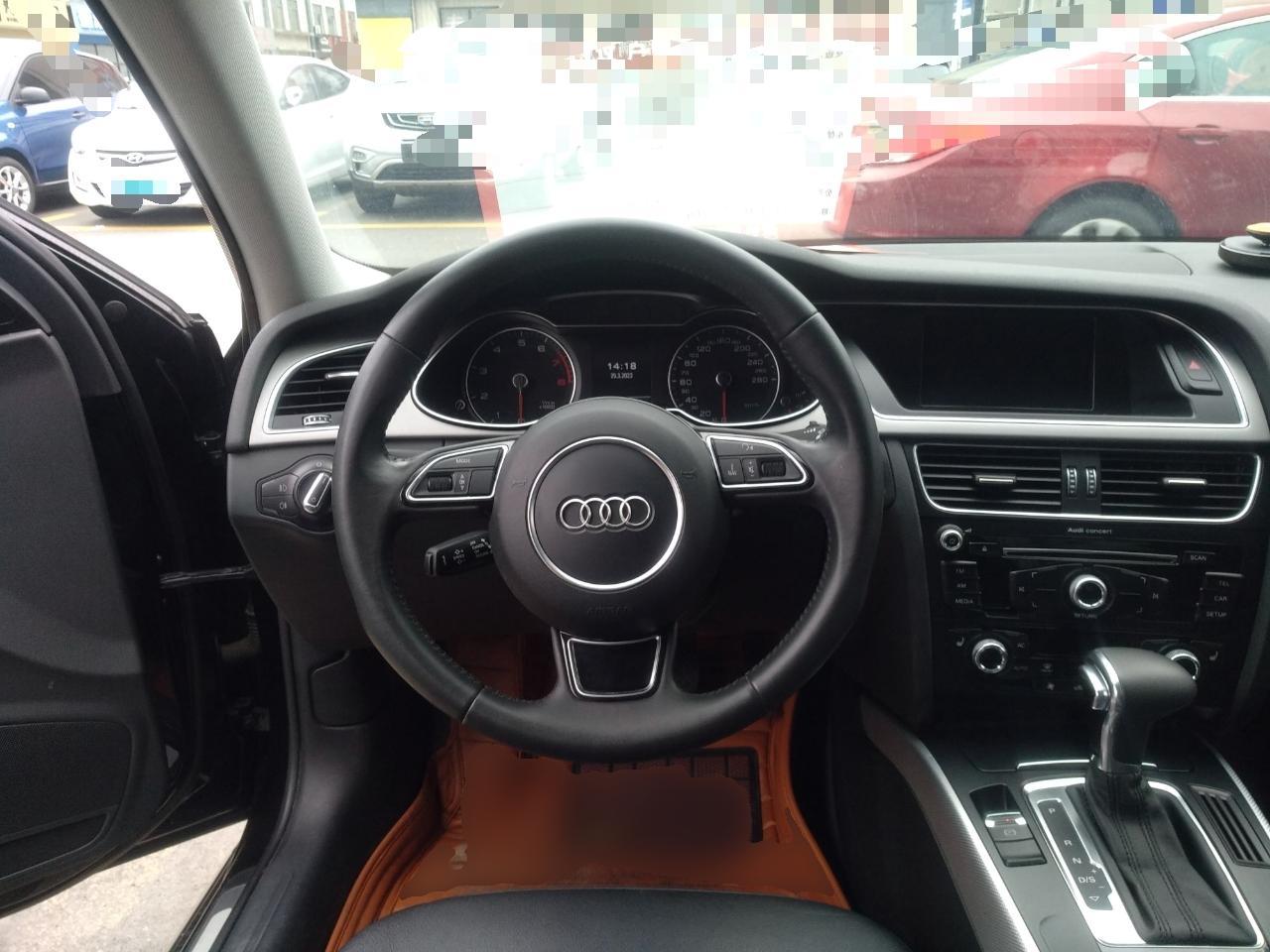 奥迪A4 2013款 40 TFSI allroad quattro 舒适型(进口)