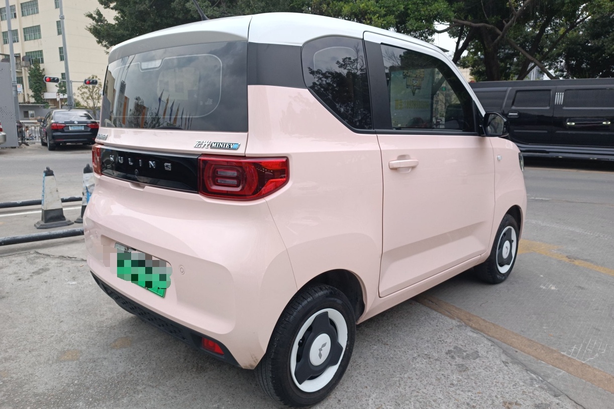 五菱汽车 宏光MINI EV 2021款 马卡龙时尚款 磷酸铁锂