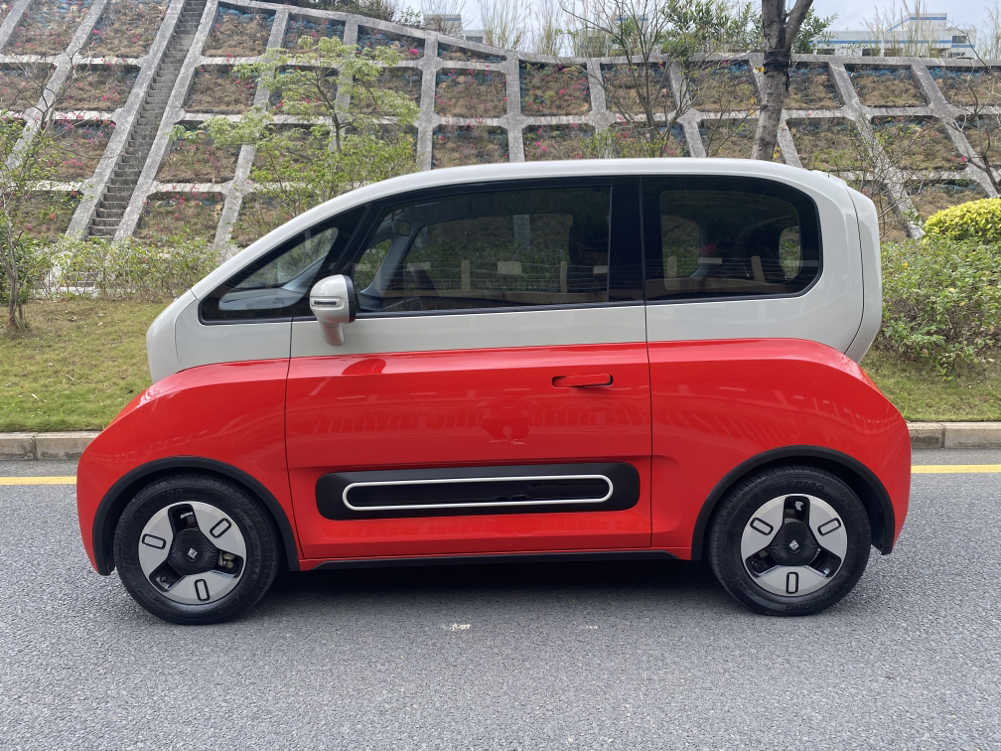 宝骏KiWi EV 2021款 艺术家 磷酸铁锂