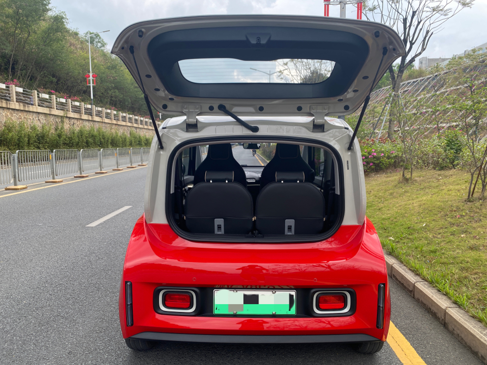 宝骏KiWi EV 2021款 艺术家 磷酸铁锂