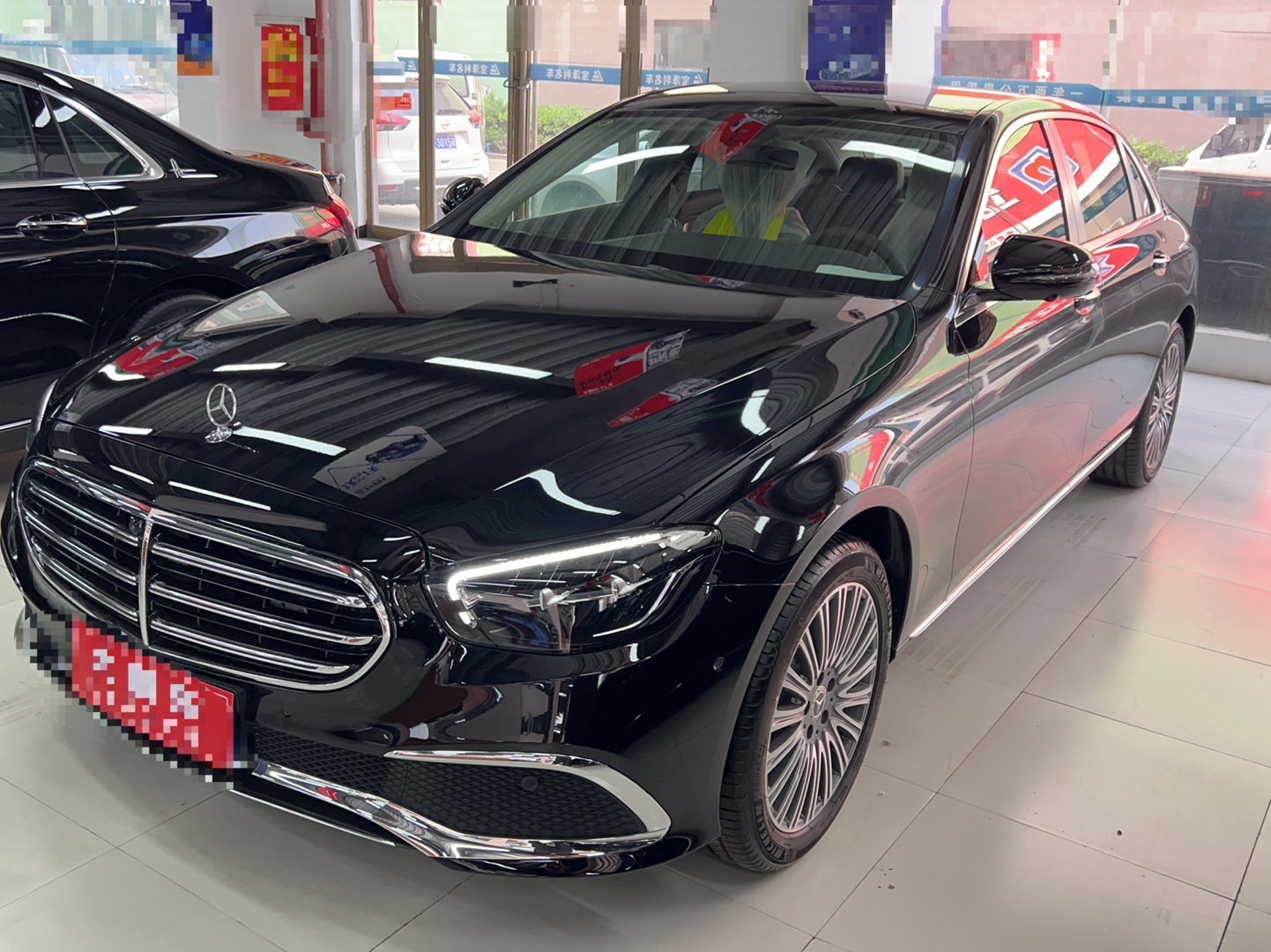 奔驰E级 2023款 E 300 L 豪华型