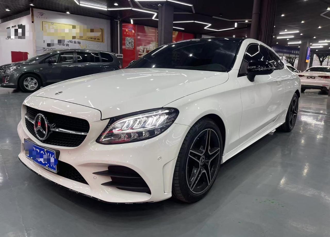 奔驰C级 2022款 改款 C 260 轿跑车(进口)
