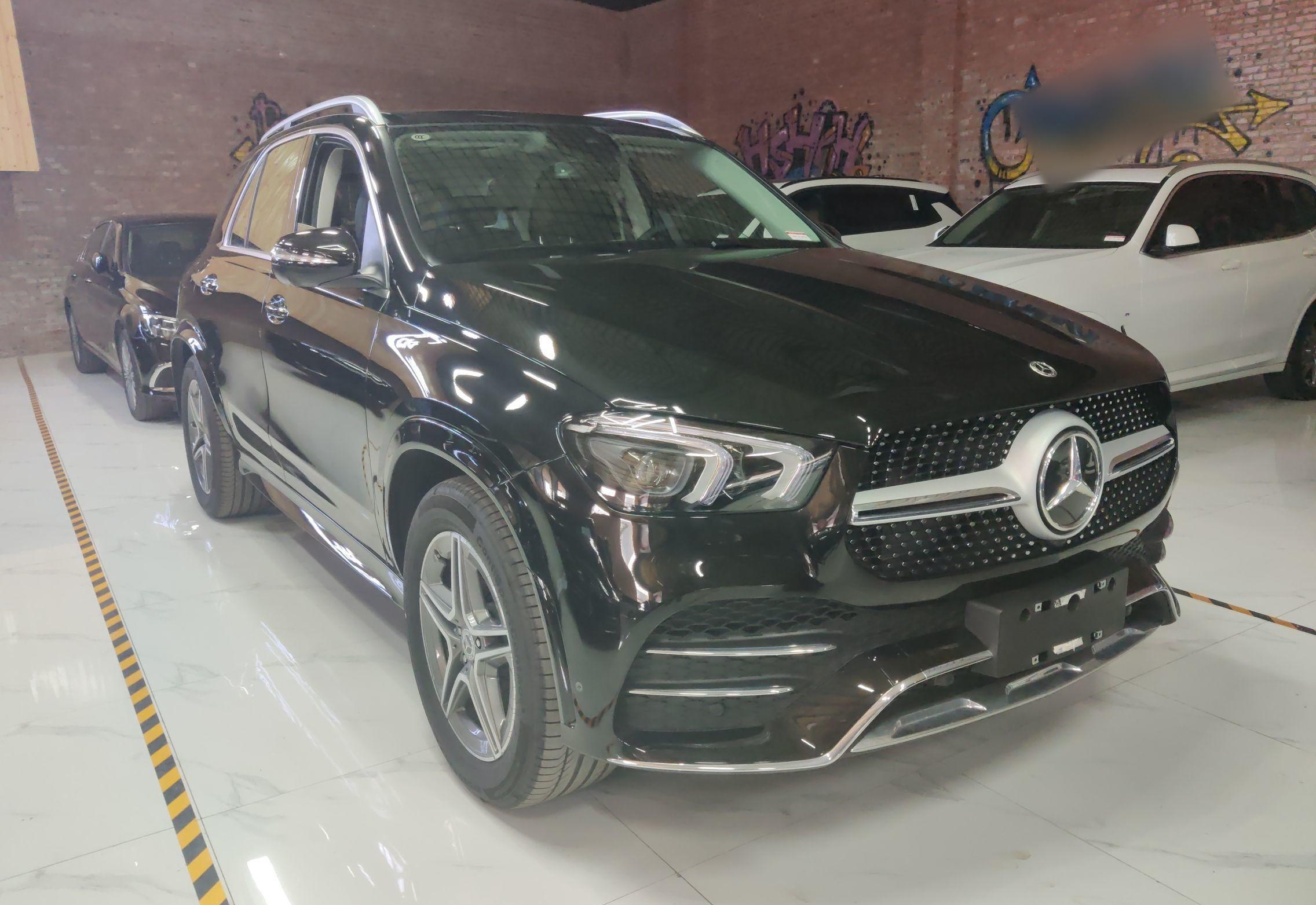 奔驰GLE级 2023款 GLE 450 4MATIC 时尚型(进口)