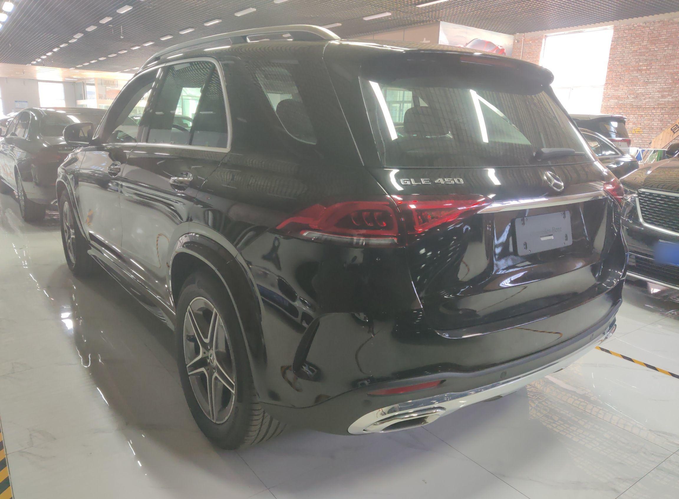 奔驰GLE级 2023款 GLE 450 4MATIC 时尚型(进口)