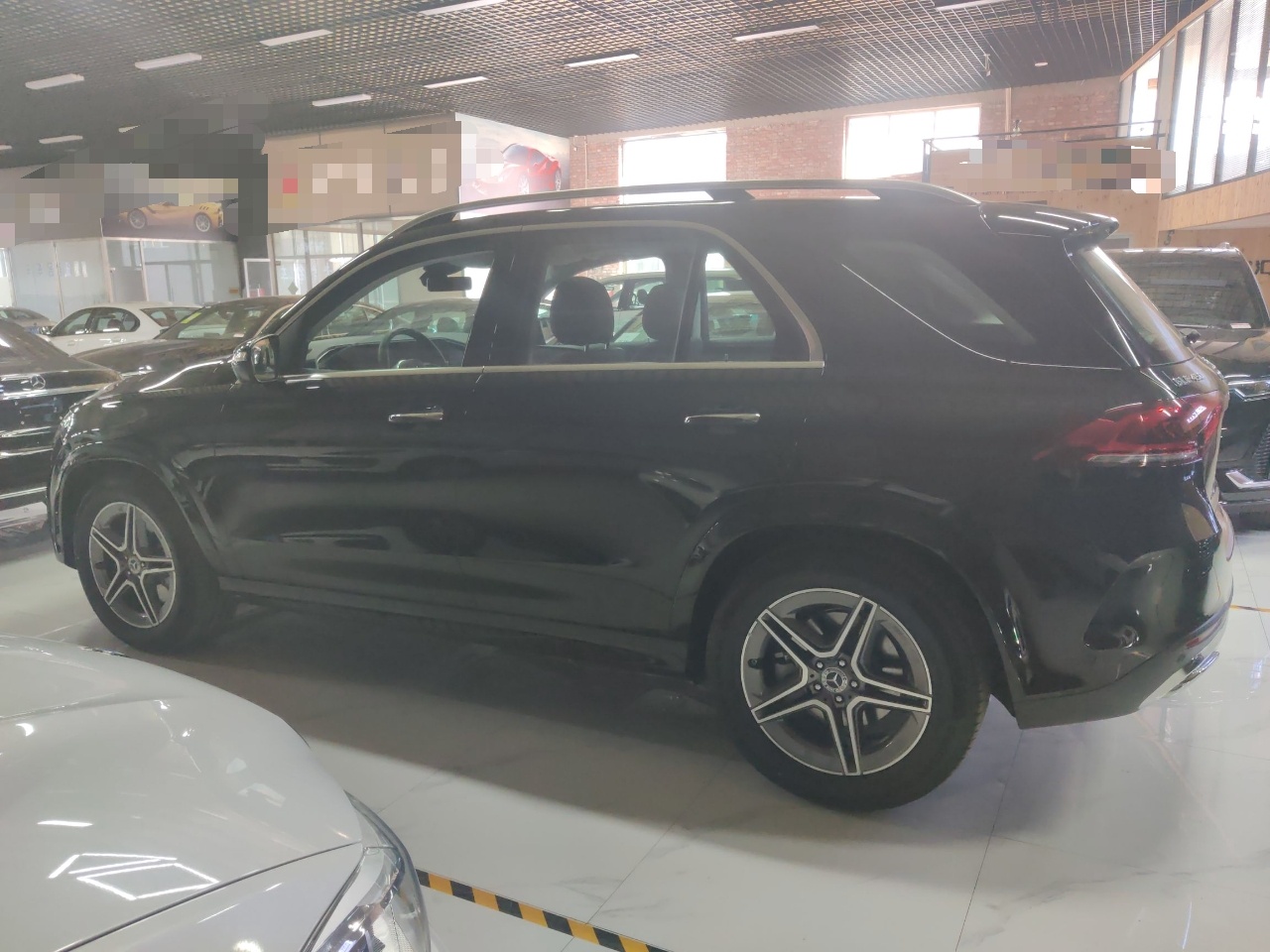 奔驰GLE级 2023款 GLE 450 4MATIC 时尚型(进口)